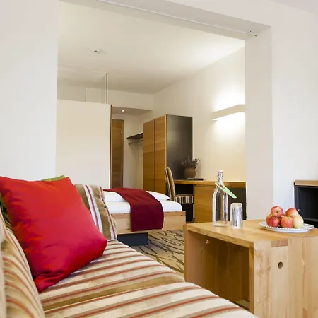 Der Stern - Nachhaltiges Wirtshaus Und Seit 1509 Hotel Obsteig